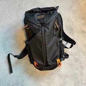 Mystery Ranch Coulee 20 Black Backpack, Like New!